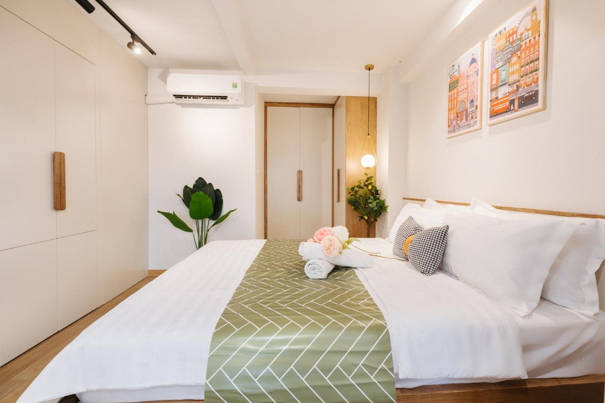 Margaery Boutique Apartment & Skyon9 Rooftop Bar Hanoi Exterior foto