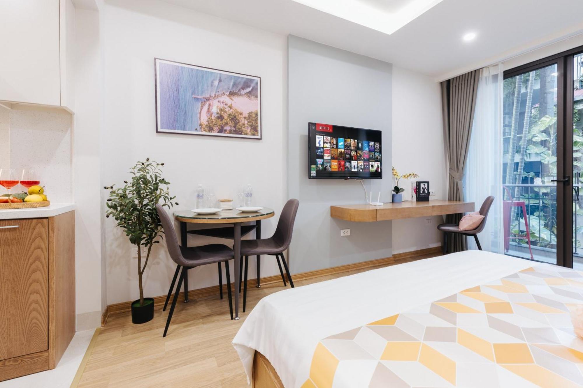 Margaery Boutique Apartment & Skyon9 Rooftop Bar Hanoi Exterior foto