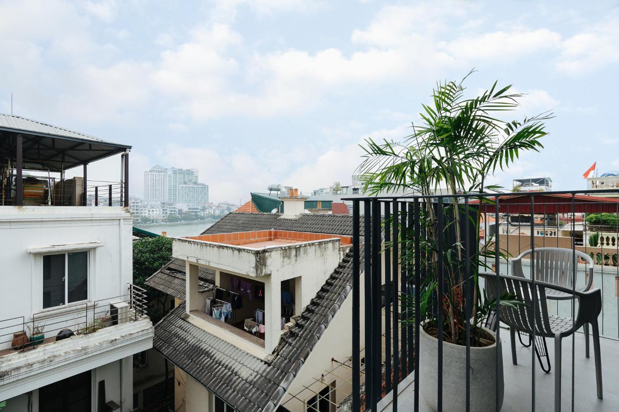 Margaery Boutique Apartment & Skyon9 Rooftop Bar Hanoi Exterior foto